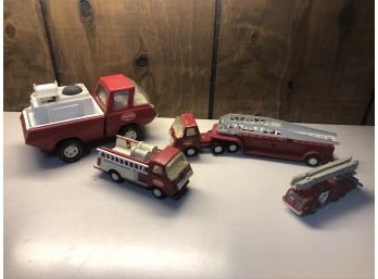 Vintage Toy Fire Truck Collection (jp8)