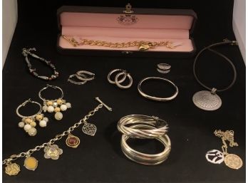 Silver Tone Jewlery Lot(NL)