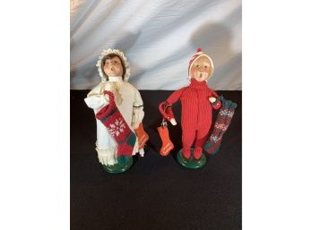 2 Singing Byers Carolers (MB04)