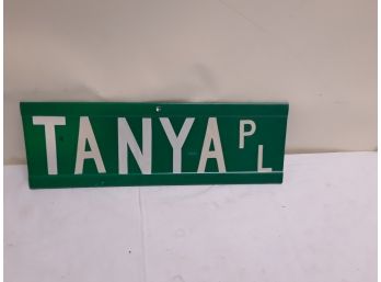 Tanya Place Street Sign