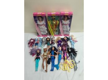 Group Barbie, Bratz, Monster High Doll *Collection*