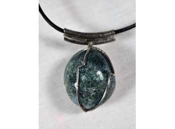 Blue Stone Pendant And Necklace