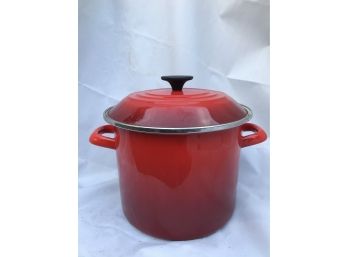 Le Cruset Red Enamel Cookware Pot