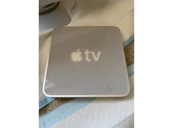 Early Model Apple Tv - No Cords