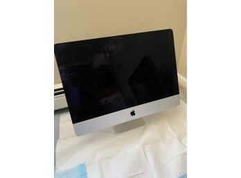 IMAC Working Order -21.5 Inch - Reset To Factory Settings - Purchased Refurb In Dec 2018 And Never Used