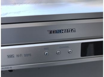 Toshiba DVD VCR (VHS) Player