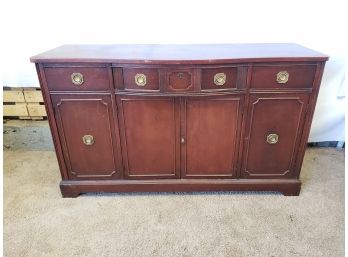 Vintage Bernhardt Furniture Co. Mahogany Serpentine Sideboard Buffet