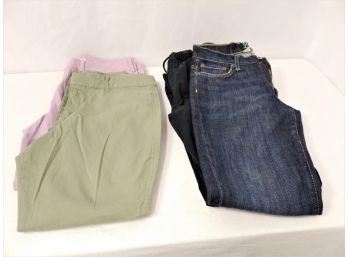 4 Pairs Of Women's Casual Pants      Old Navy, Vans, Lucky Jeans