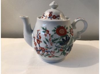 Kakiemon Floral Chinoiserie Smithsonian Teapot