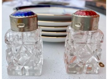 Petite Salt & Pepper Shakers And 5 Decorative Plates