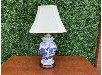 Attractive Asian Ginger Jar Lamp