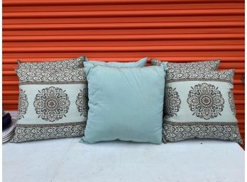 Collection Of 6 Coordinating Outdoor Accent Pillows