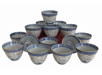Fifteen Exquisite Rice Pattern Porcelain Chinese Teacups