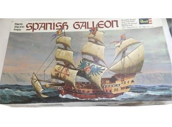 Vintage 1974  Revell Frigate 'Spanish Galion' Sailing Ship ~ Large Scale Model .