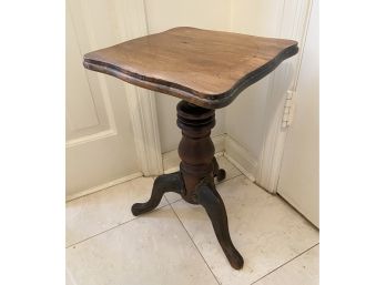 Vintage Accent Table Or Plant Stand