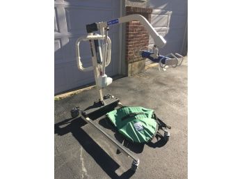 Invacare Reliant 450 Patient Lift With Drive U-Sling