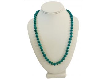 Classy Green Single-Strand Bead Necklace