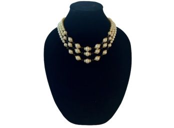 Gorgeous Triple-Strand Classy Pearl Statement Necklace