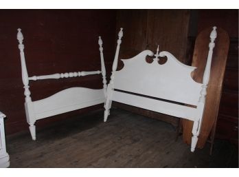 CARVED AND PAINTED (4) POSTER BED.