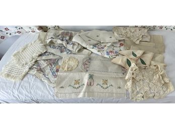 Vintage Embroidery Linens