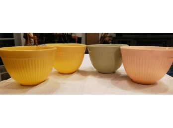 Vintage Melamine Ware Bowls - Set Of 4 Pretty Pastel Colors 5' Wide