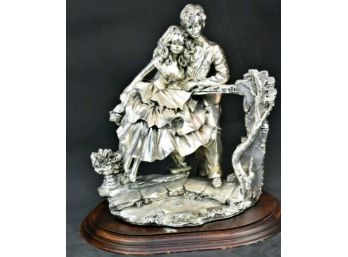 Brilliant Shining 925 Argento Silvered Statue Of Lovers On The Walking Trail