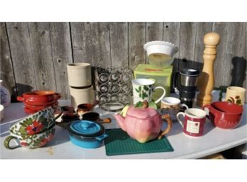 Estate Clear Out Kitchen Lot 1 Of 9 - Crocks And Mugs,