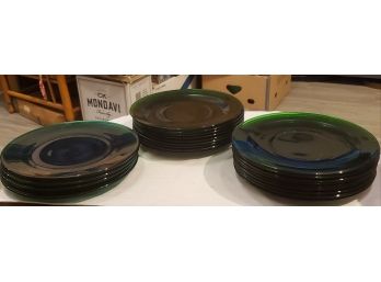 22  MCM Vintage Emerald Green Glass Dinner Plates -18 Are 10.125' Diameter & 4 Are 10.625' Diameter