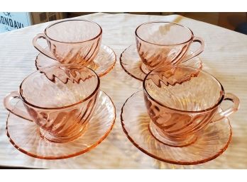 Lovely Set Of 4  Vintage Tea Or Coffee Cups & Saucers -in The Pink Swirl Glass Design From Arcoroc , France