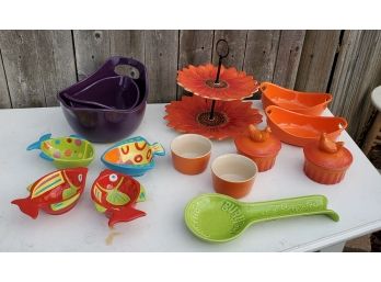 Estate Clear Out Kitchen Lot 2  9 Ultra-colorful Items Lot -Rachel Ray Sunflower 2-tier Dessert Serving Plate