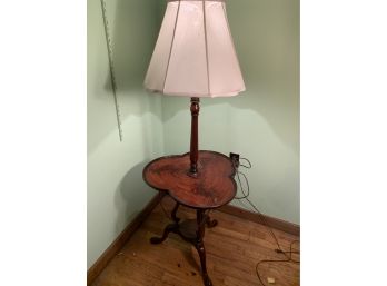 Antique Mahogany Side Lamp Table!