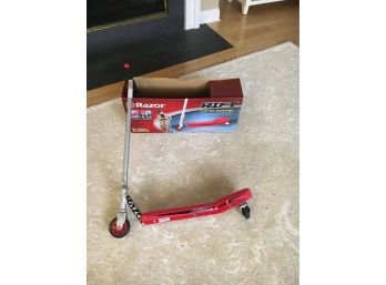 Razor Rift Castor Scooter With Box