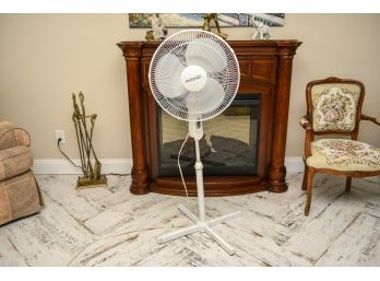 Breezeway Standing Oscilating Fan