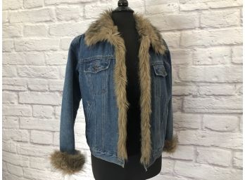 Fuda Jean Jacket With Faux Fur Trim - Sz M