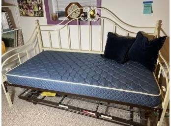 Ethan Allan Wrought Iron Twin  Day Bed With  Twin Trundle 1 Matress  79'x38-12x51-14