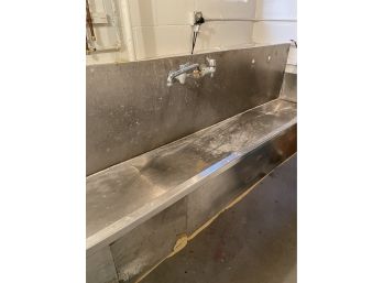 Stainless Steel Utility Sink - Used In Restaurants, Distilling Etc. In Working Condition 89'x22x45