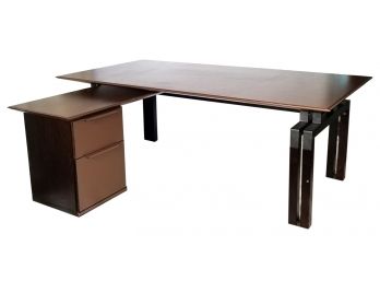 A Stunning Modern Italian Export Leather Top Desk By I4Mariani