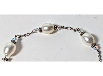 Feminine Chain Sterling Silver Bracelet With Glowing Pearls And Faceted Sky Blue Crystals; 8'