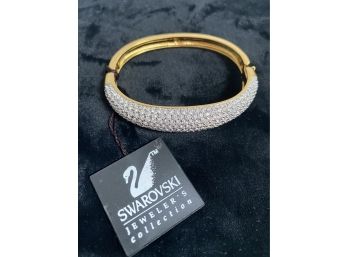 NOW With Tags Vintage SWAROVSKI Gorgeous Gold Tone & Crystal Pave Bangle Bracelet With Clasp