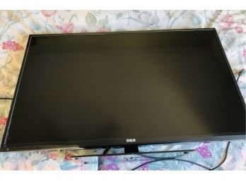 RCA 42 Inch RCA   LED42C45RQD  LED LCD FULL HDTV & REMOTE (2015) WORKS GREAT!