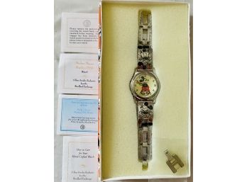 2007 Bradford Exchange Mickey Mouse 1933 REPLICA Watch New In Box With Certificate Never Used