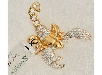 NOS NEW With Tags - Rare Retired Swarovski Swan Logo Crystal And Gold Tone Scorpion Brooch Excellent