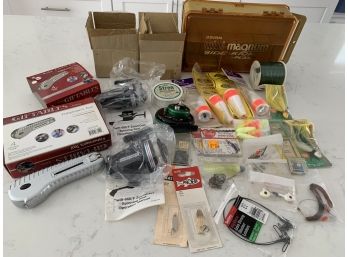 Lure & Reels Lot-2 New Swift-660/f Reels, Johnson Model 80, Assorted Fishing Items Some New In Package