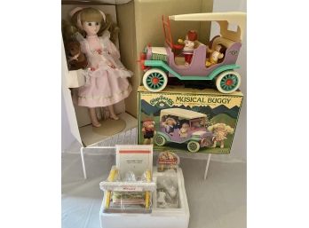 3 Vintage Toy  Lot 1984 Cabbage Patch Buggy, Goldilocks Porcelain Doll, 1996 NIB McDonalds Light Up Sculpture