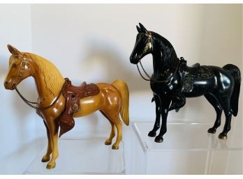 Lot Of 2 Awesome Vtg Plastic Horse Figurines With Saddles And Reins (see Description)