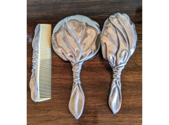 Beautiful Silver Electroplated Comb, Brush And Mirror Set