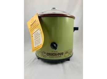 New In Box 1970s Rival Crock Pot Slow Cooker - Avocado Green