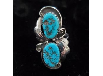 Vintage Hand Crafted South Western Sterling And Turquoise Ring