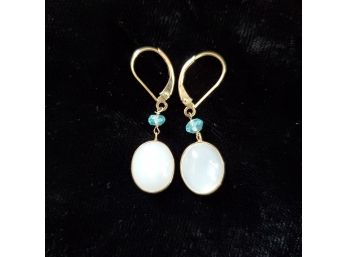 14k Gold Moonstone Drop Earrings