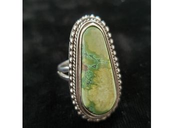 Vintage Southwestern Sterling Green Turquoise Ring